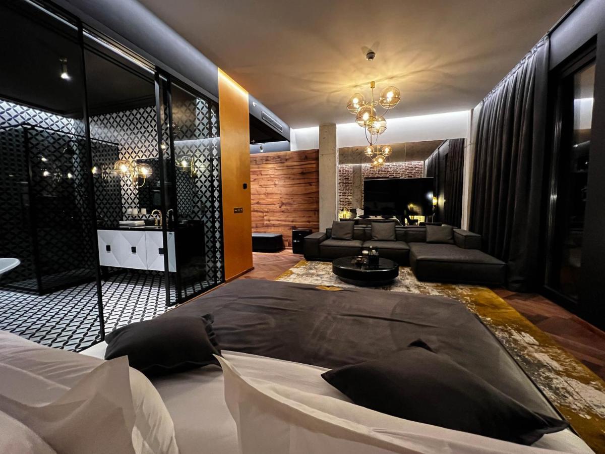 فندق Mandarin Club House باتومي المظهر الخارجي الصورة