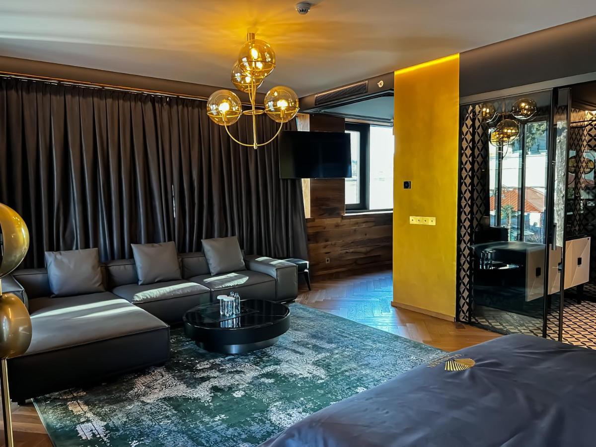 فندق Mandarin Club House باتومي المظهر الخارجي الصورة