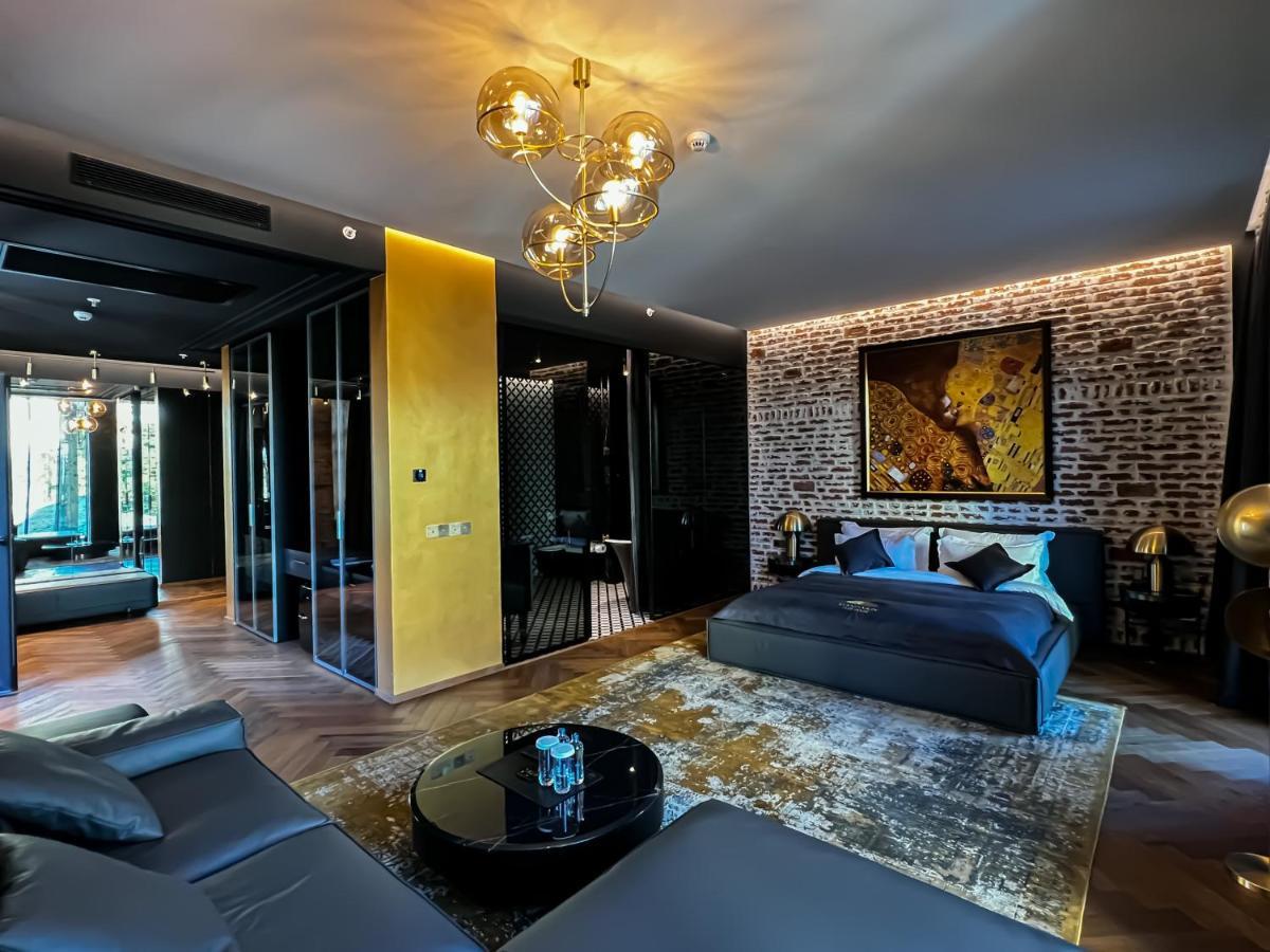 فندق Mandarin Club House باتومي المظهر الخارجي الصورة