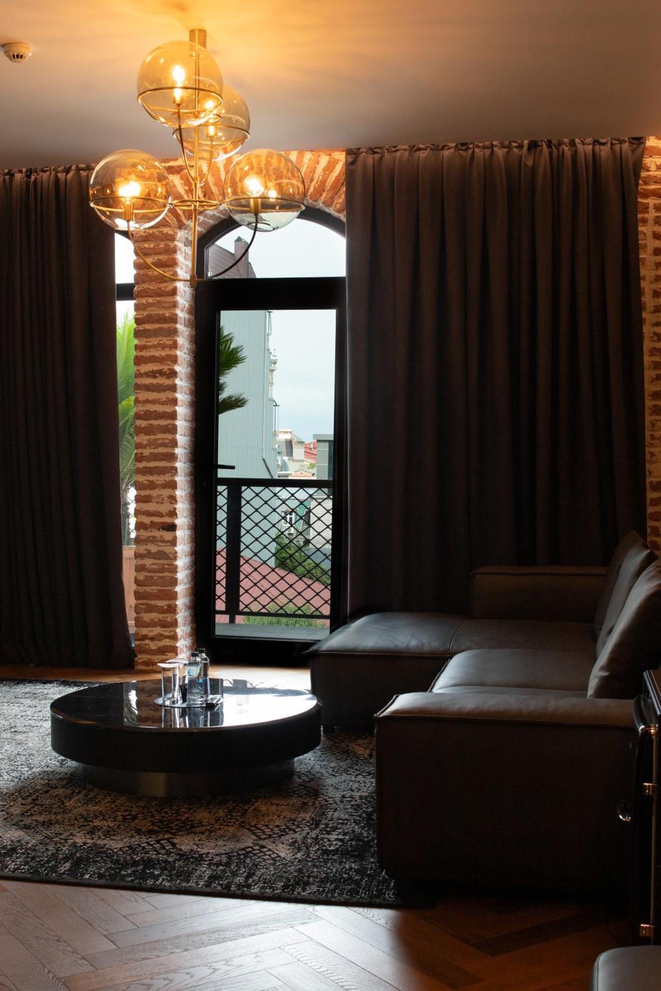 فندق Mandarin Club House باتومي المظهر الخارجي الصورة